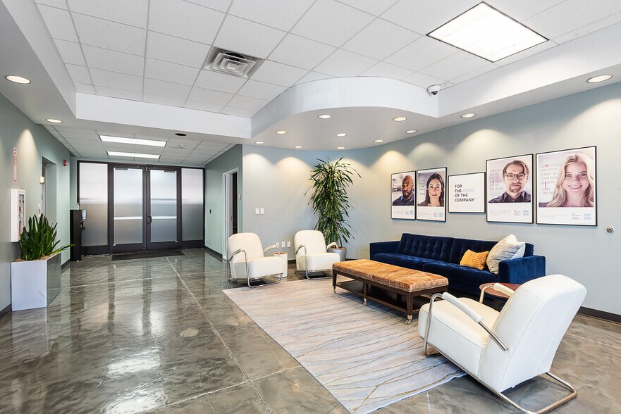 808 E Utah Valley Dr, American Fork, UT for lease - Interior Photo - Image 2 of 8