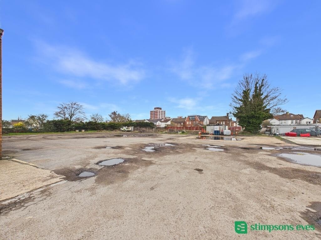 Plot 1, Ampthill Rd, Bedford for lease Building Photo- Image 1 of 4