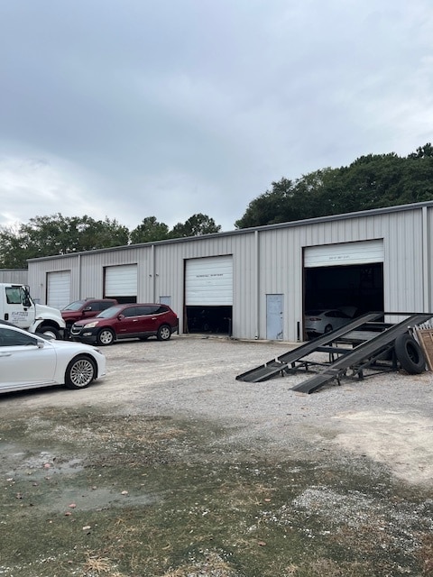 30 Bridge Ct, Sumter, SC for lease Building Photo- Image 1 of 7