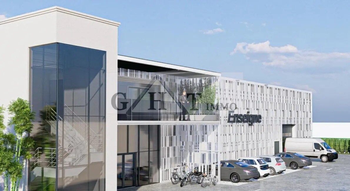 Office in Villeneuve-sous-Dammartin for lease Primary Photo- Image 1 of 7