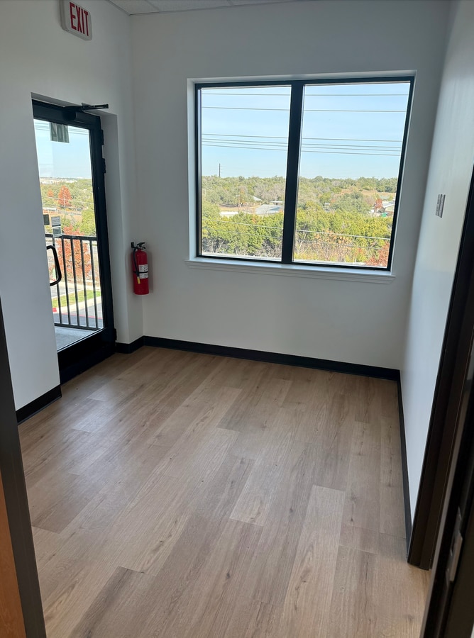 1651 S Bell Blvd, Cedar Park, TX 78613 - Unité 104 - - Photo intérieure - Image 2 of 7