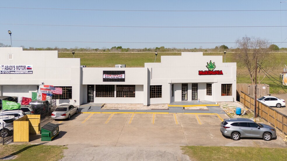 1710 Highway 6, Houston, TX à louer - Photo du bâtiment - Image 1 de 18