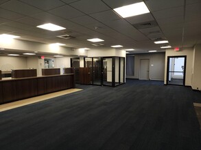 540 Middle Neck Rd, Great Neck, NY for lease Interior Photo- Image 2 of 2