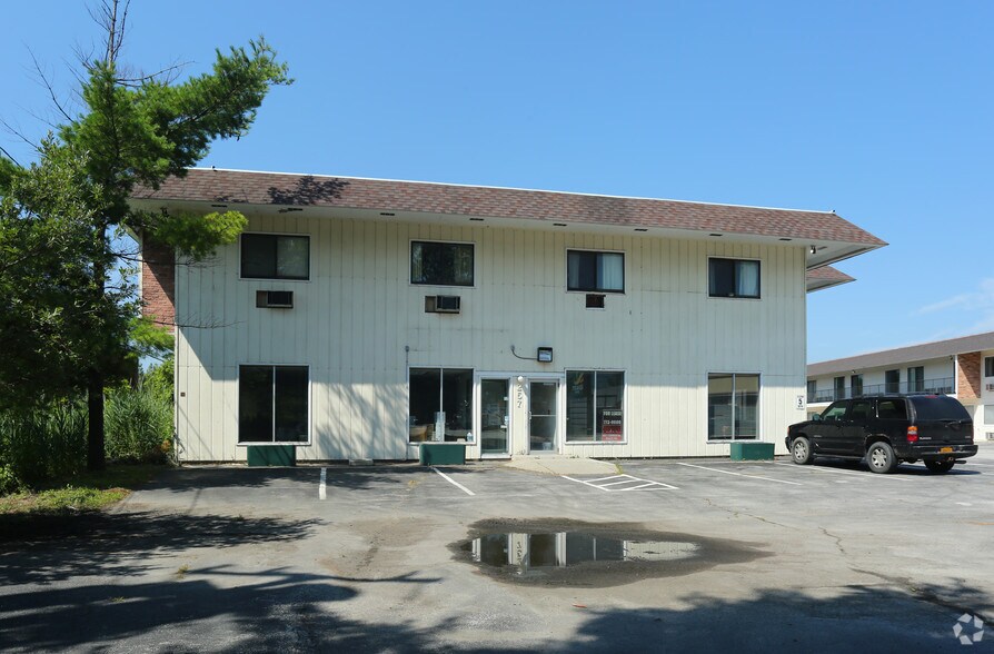 257 S Main St, Rutland, VT à vendre - Photo du bâtiment - Image 3 de 4