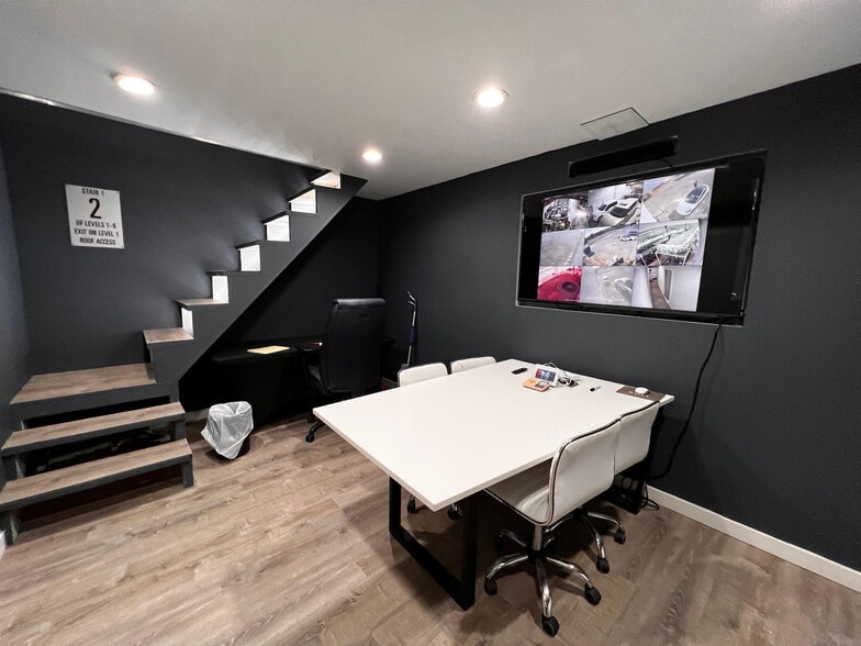 5819 S Owasso Ave, Tulsa, OK for lease - Building Photo - Image 2 of 10