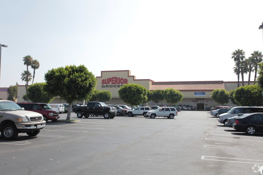 6000-6054 Pacific Blvd, Huntington Park, CA for lease - Building Photo - Image 3 of 3