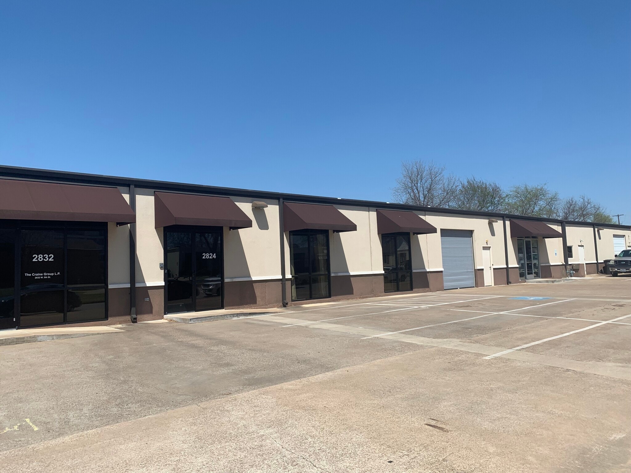 2822 W 5th St, Fort Worth, TX for lease Primary Photo- Image 1 of 4