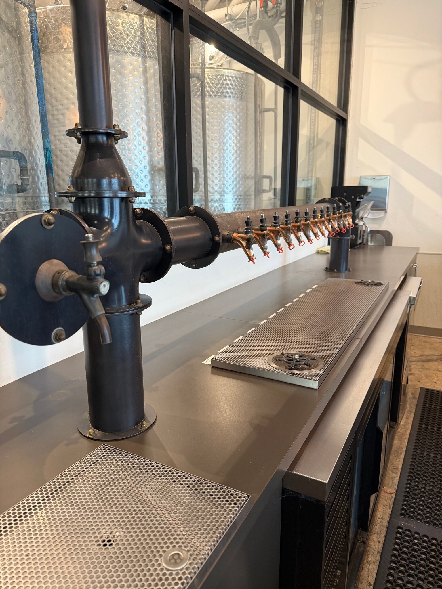 700 E Broadway, Long Beach, CA à vendre Photo intérieure- Image 1 de 27