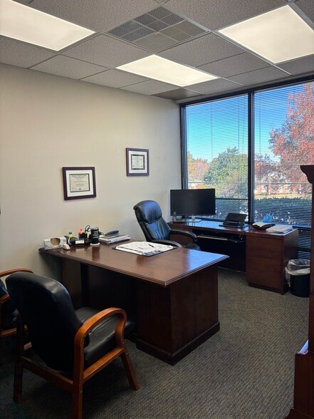 330 Pelham Rd, Greenville, SC for lease - Interior Photo - Image 3 of 10