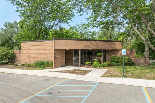 Plus de détails pour 14695 16th Ave, Marne, MI - Commerce de détail à vendre