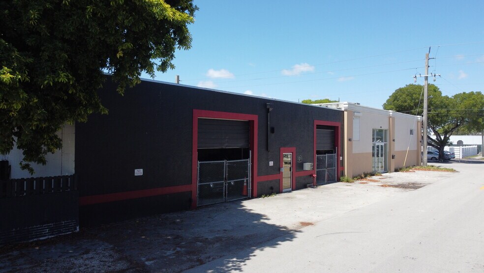 1950 Grant St, Hollywood, FL for lease - Building Photo - Image 1 of 9