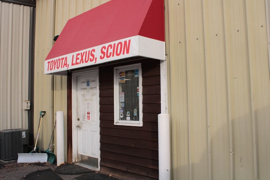 128 S 5th St W, Missoula, MT for lease - Building Photo - Image 3 of 7