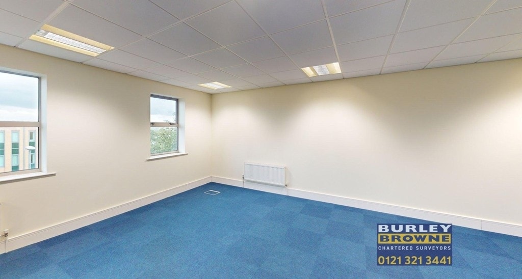 Buntsford Dr, Bromsgrove for sale Interior Photo- Image 1 of 7