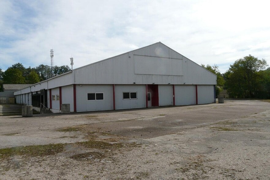 Flex in Limoges for sale - Building Photo - Image 2 of 9