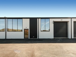 Plus de détails pour 14-16 Bond St, Mordialloc - Industriel à louer