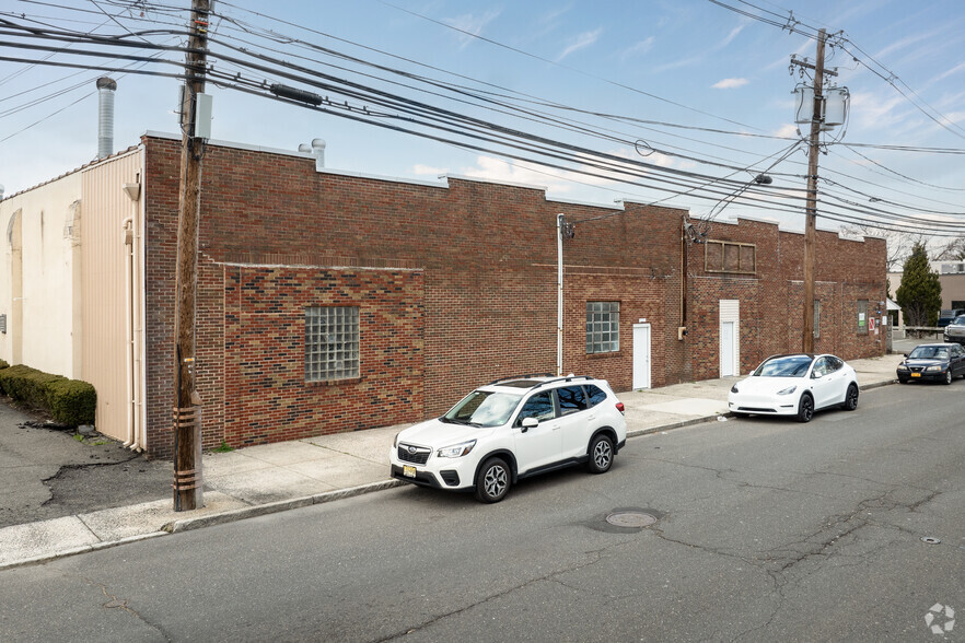 210 S Van Brunt St, Englewood, NJ for sale - Building Photo - Image 3 of 6