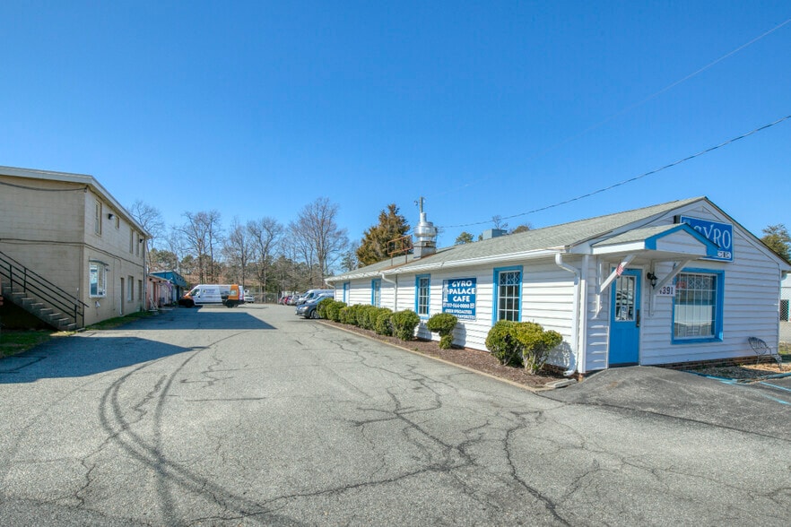 4391 Ironbound Rd, Williamsburg, VA for lease - Building Photo - Image 3 of 3