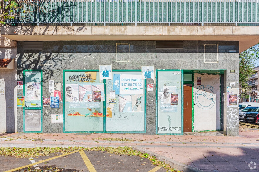 Commerce de détail dans San Fernando de Henares, Madrid à louer - Photo du bâtiment - Image 3 de 4