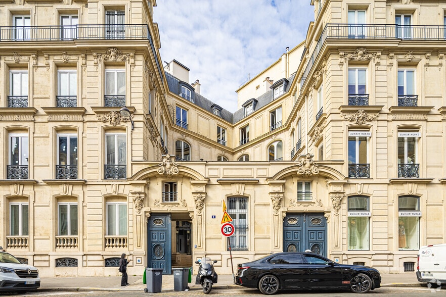 1 Rue François Ier, Paris à louer - Photo du bâtiment - Image 2 de 6