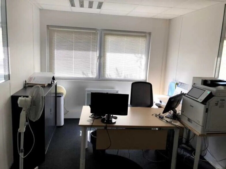 Bureau dans Vitry-sur-Seine à louer - Photo intérieure - Image 3 de 4