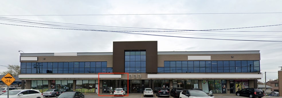 321-335 Boul Saint-Martin O, Laval, QC à vendre - Photo du bâtiment - Image 1 de 1