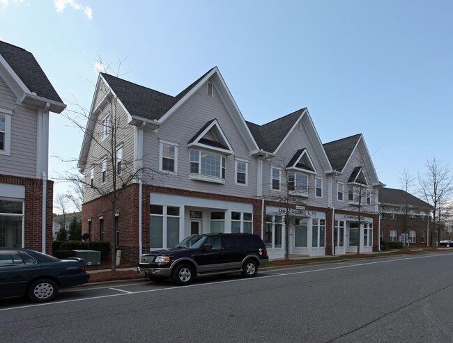 Plus de détails pour 575 Davidson Gateway Dr, Davidson, NC - Commerce de détail à vendre