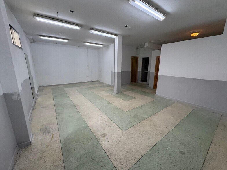 Retail in Leganés, Madrid for lease - Interior Photo - Image 2 of 3