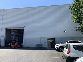 Plus de détails pour Bureau, Local d'activités à louer