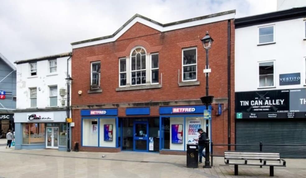 22-23 Queen St, Wrexham à vendre - Photo principale - Image 1 de 2