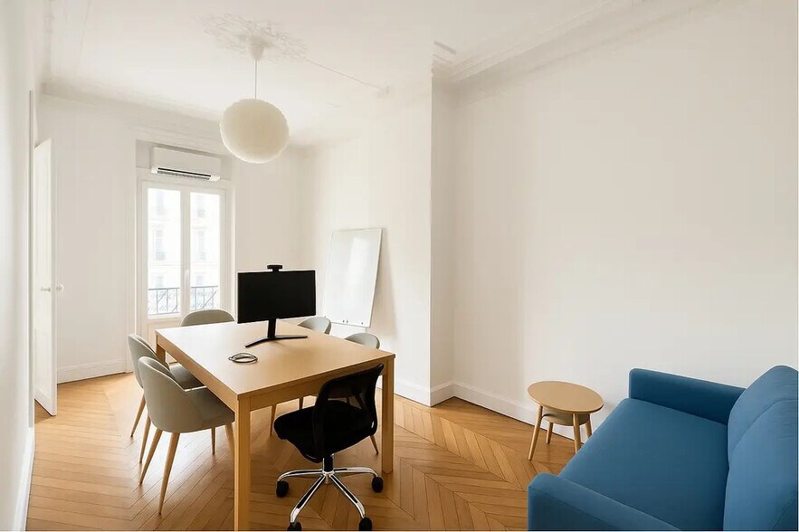 14 Rue Du Huit Mai 1945, Paris for lease - Interior Photo - Image 2 of 6