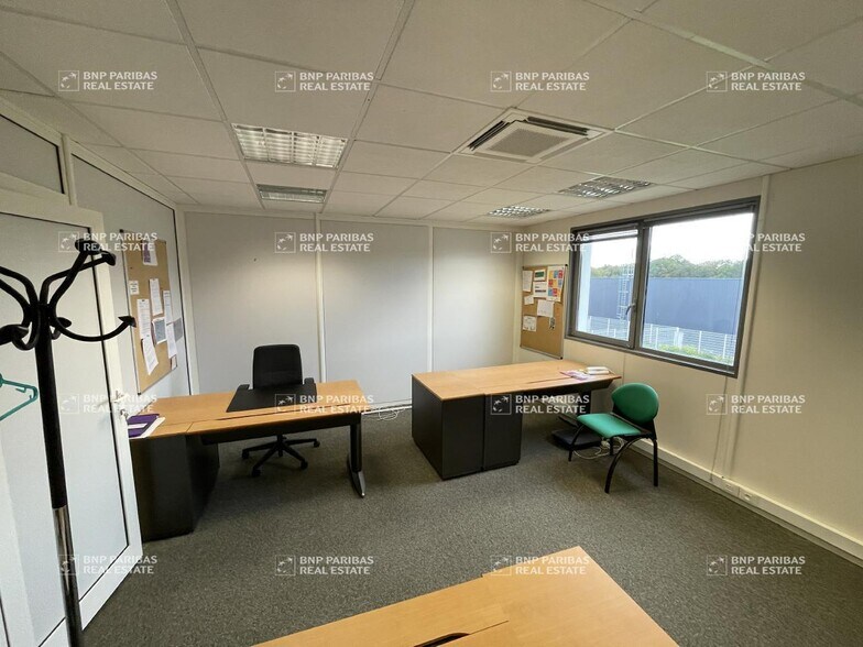 Office in Maxéville for lease - Interior Photo - Image 2 of 12