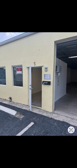1190 S Dixie Hwy W, Pompano Beach, FL à louer - Photo du bâtiment - Image 3 de 12