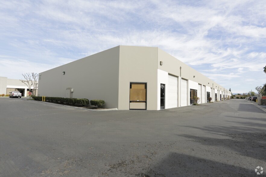 14392 Hoover St, Westminster, CA à louer - Photo du bâtiment - Image 3 de 4