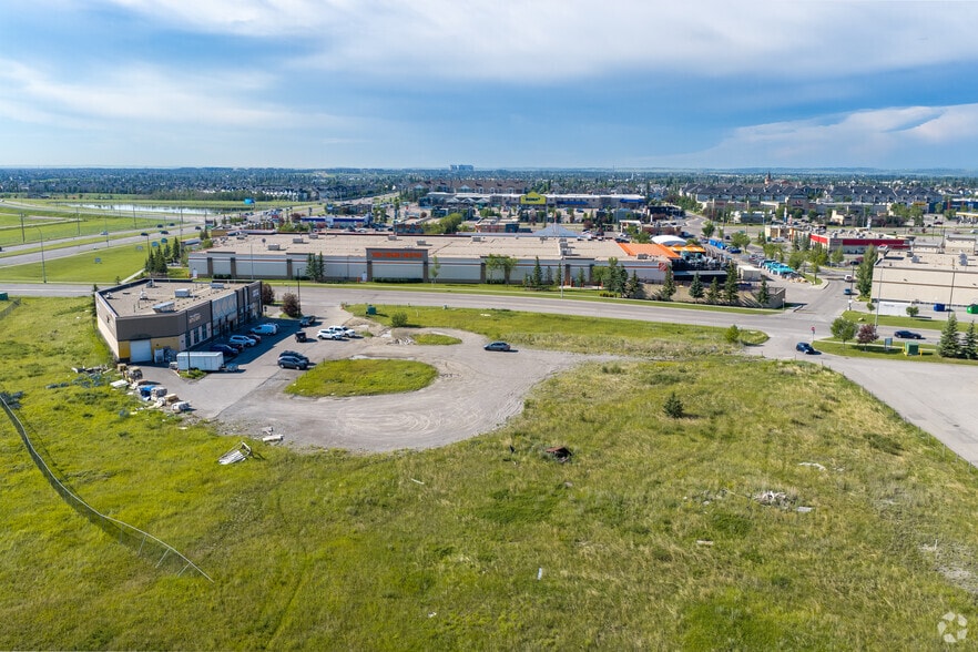 5126 SE 126 Ave, Calgary, AB for lease - Primary Photo - Image 1 of 3