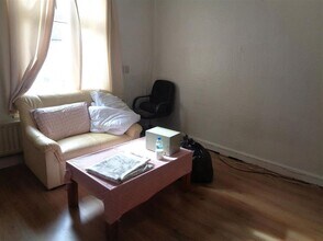 47 Dodds St, Darlington for lease Interior Photo- Image 1 of 3