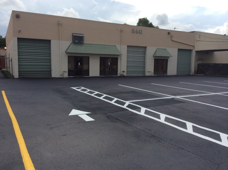 5431-5441 NW 15th St, Margate, FL for lease - Building Photo - Image 3 of 9