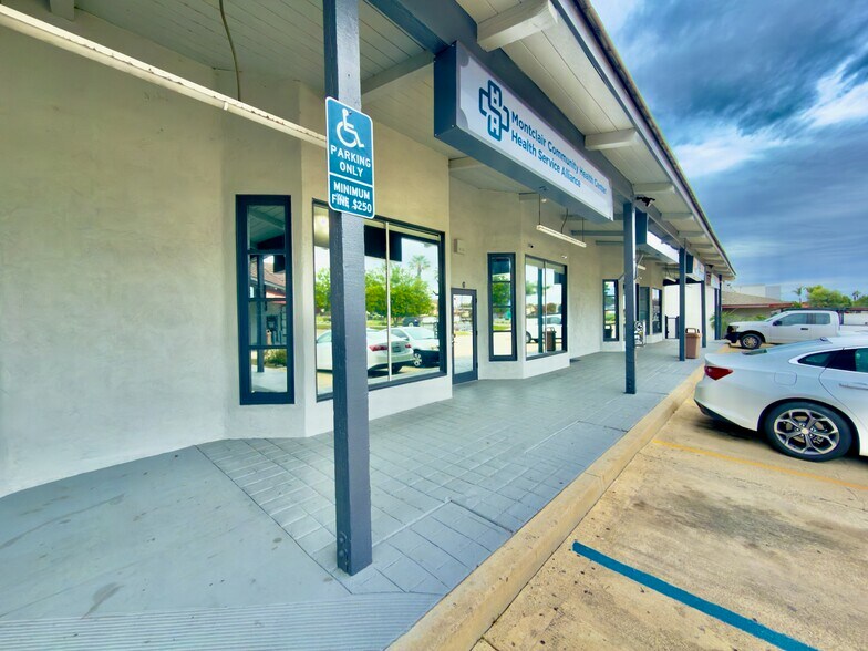 4651 E Holt Blvd, Montclair, CA à vendre - Photo du bâtiment - Image 2 de 26