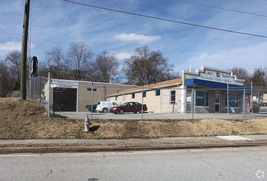 117 Buford Dr, Lawrenceville, GA à vendre - Photo du bâtiment - Image 3 de 20