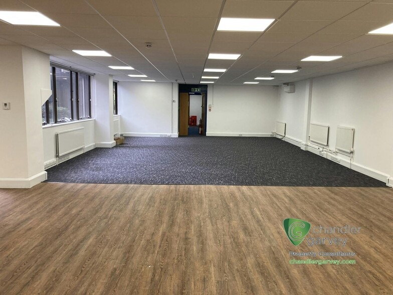 Buckingham St, Aylesbury for lease - Building Photo - Image 2 of 22