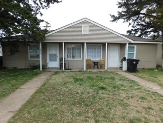 More details for 1014 SW 33rd St, Topeka, KS - Specialty for Sale