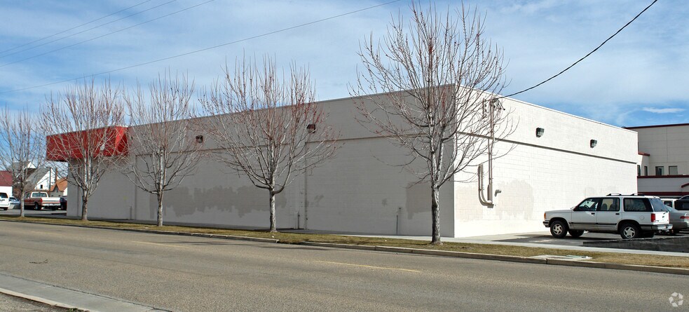 502 Cleveland Blvd, Caldwell, ID à vendre - Photo du bâtiment - Image 2 de 2