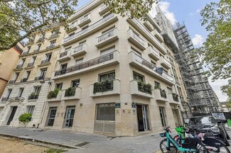 Plus de détails pour Multi-résidentiel à vendre