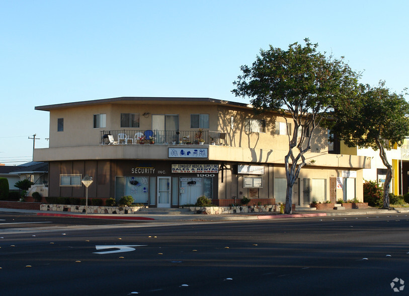 1900-1910 W Redondo Beach Blvd, Gardena, CA for lease - Building Photo - Image 2 of 5