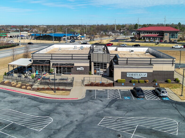 2001 S Bellview Rd, Rogers, AR à louer - Photo du bâtiment - Image 2 de 22