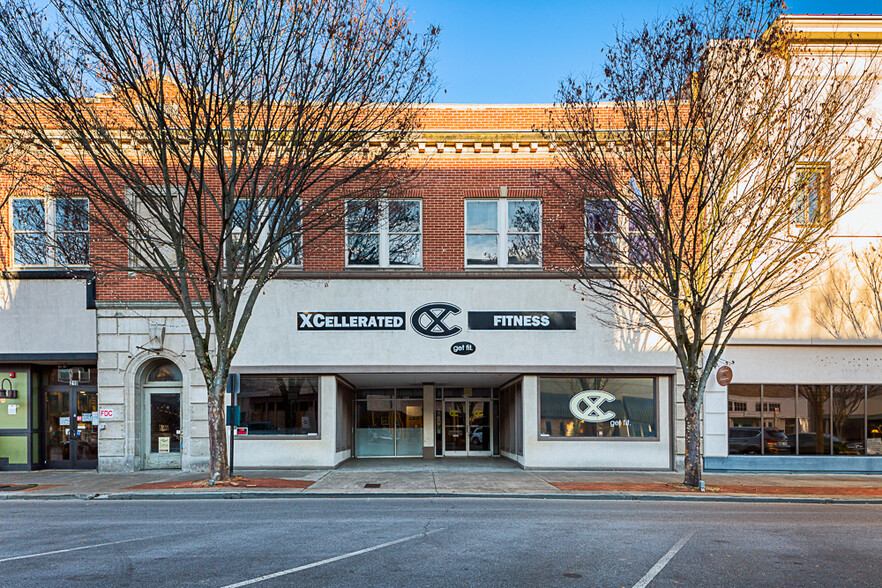 214 Broad St, Kingsport, TN for sale - Primary Photo - Image 1 of 1