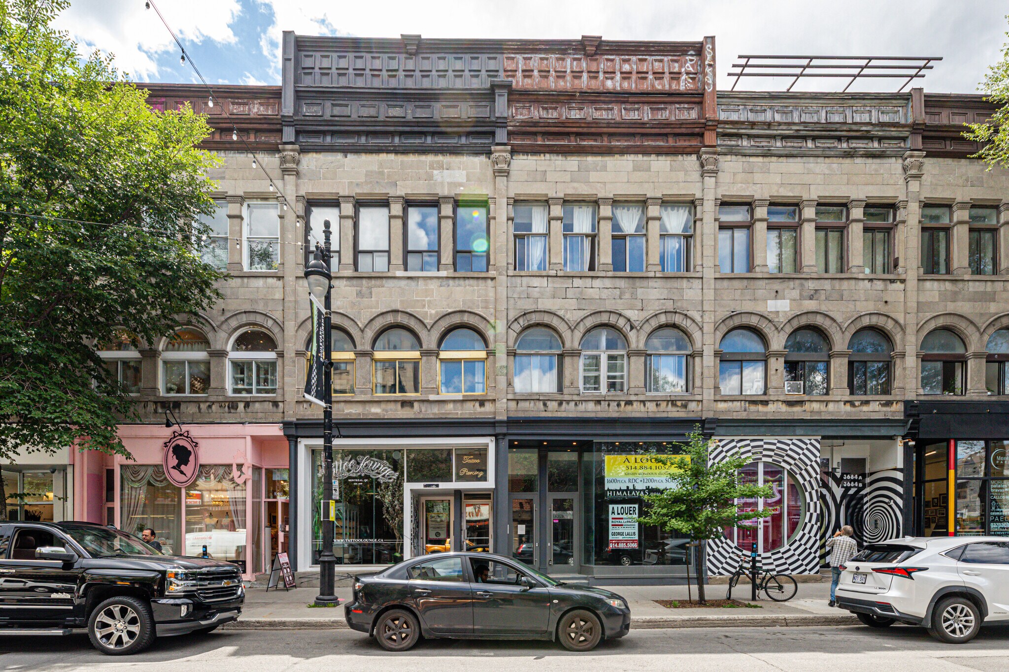 3680 Boul Saint-Laurent, Montréal, QC à vendre Photo principale- Image 1 de 1