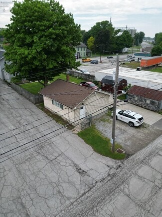 Plus de détails pour 9 Herrick Aly, Monroeville, OH - Commerce de détail à vendre