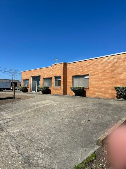 2507 Monticello Ave, Norfolk, VA à louer - Photo du bâtiment - Image 2 de 5