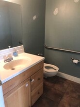 734 Mt Moriah Rd, Memphis, TN for lease Building Photo- Image 2 of 8