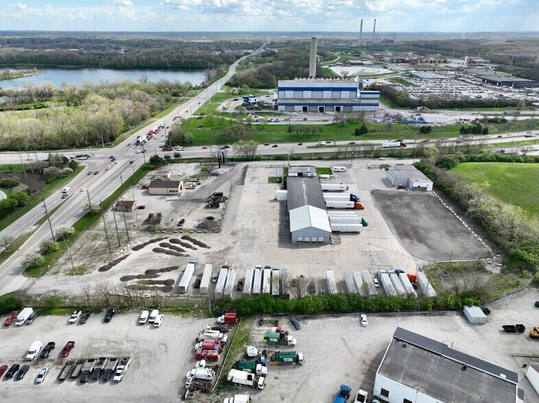 1560 W Raymond St, Indianapolis, IN for lease - Aerial - Image 2 of 7